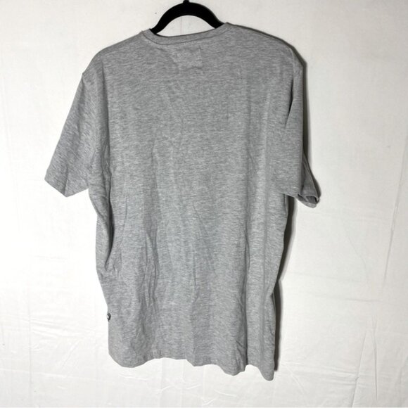 5/$25 Ocean Laundry Light Grey Crew Neck T Shirt M - Picture 2 of 16